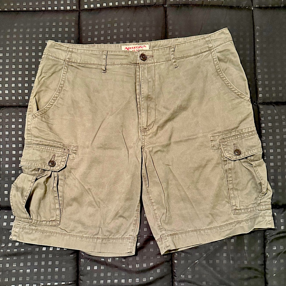 🩳 Arizona Jean Co. Cargo shorts Size 38 Light Brown